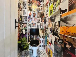 Separate wc- click for photo gallery